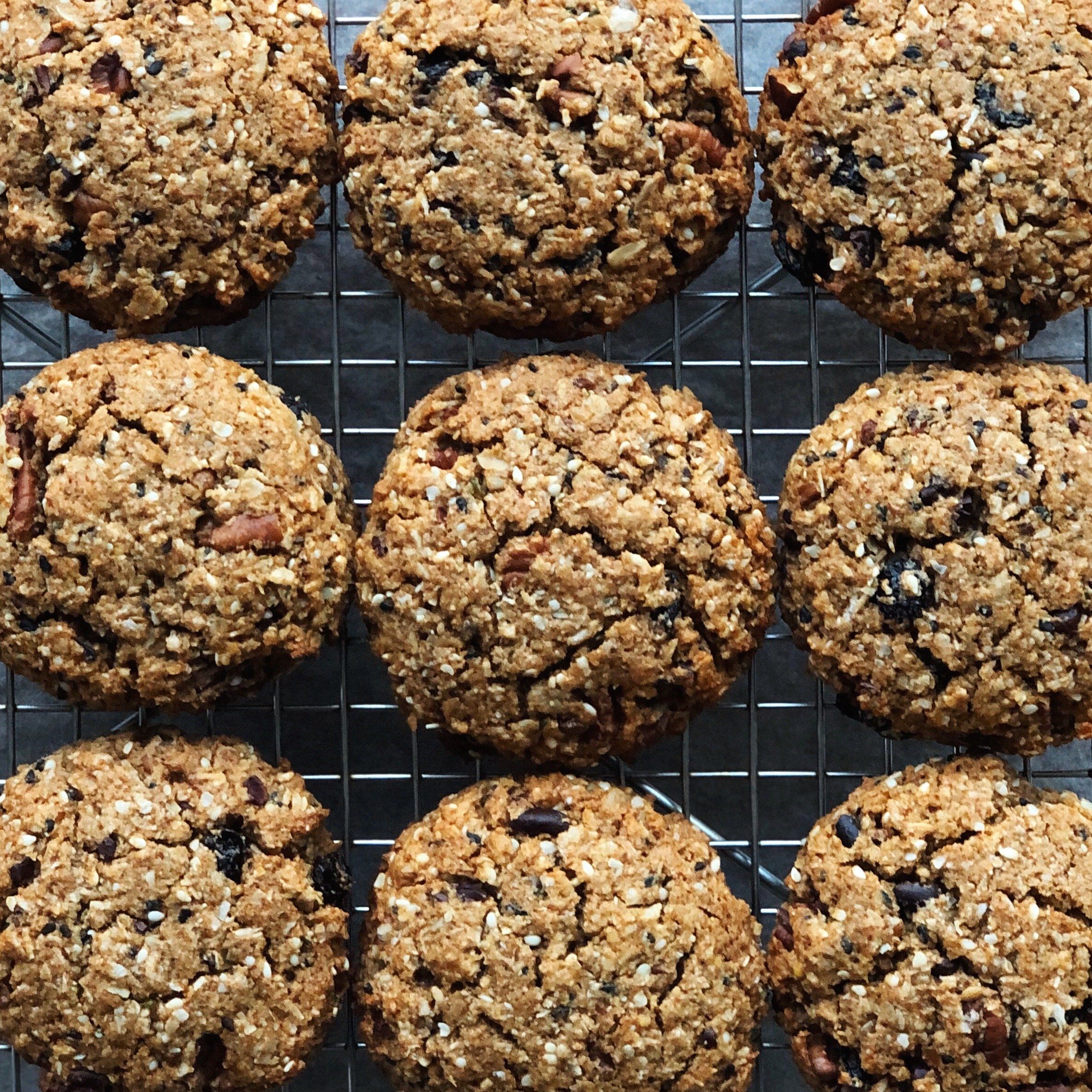 Kitchen Sink Breakfast Cookies – JOYÀ